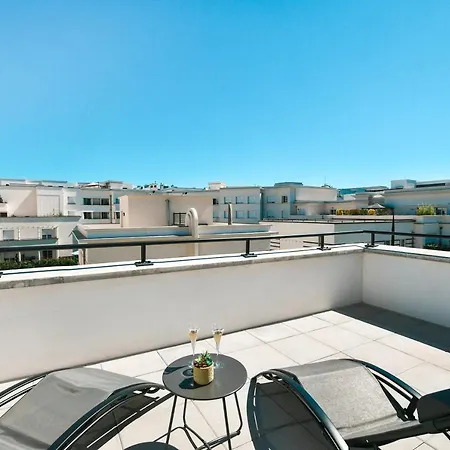 Perfect For Disney, Game Room, Rooftop, Parking