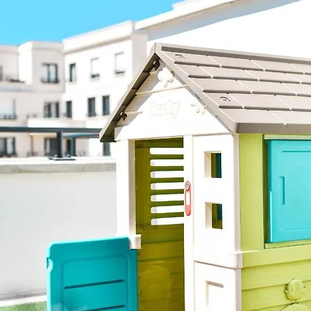 Perfect For Disney, Game Room, Rooftop, Parking Chessy (Seine-et-Marne)