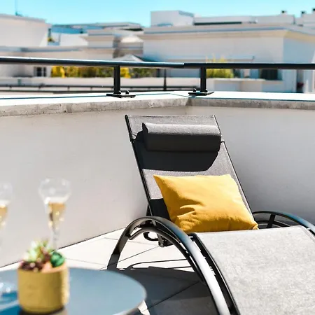 Perfect For Disney, Game Room, Rooftop, Parking * Chessy (Seine-et-Marne)