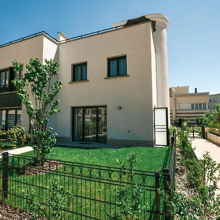Villa Perfect For Disney, Game Room, Rooftop, Parking